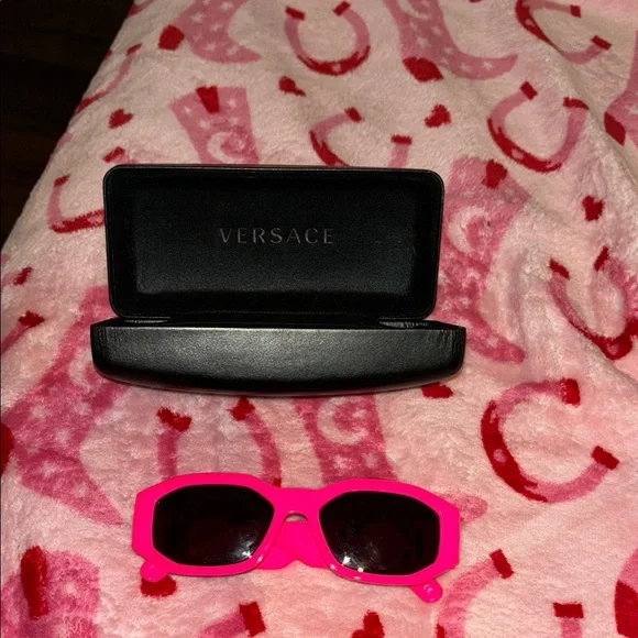 Versace | Accessories | Versace Biggie Vibrant Pink Eyewear  display picture 3